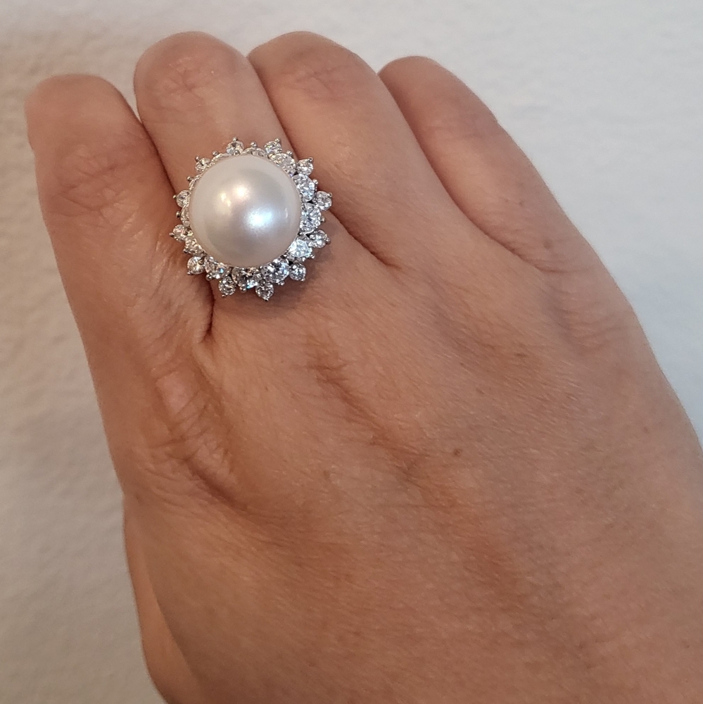 13mm white south sea pearl 14k yellow & white gold ring Sz6 Signity CZ halo - Picture 4 of 10